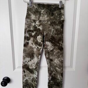 Lululemon Align Cropped 23" Leggings - Army Green Diamond Dye (GUC)